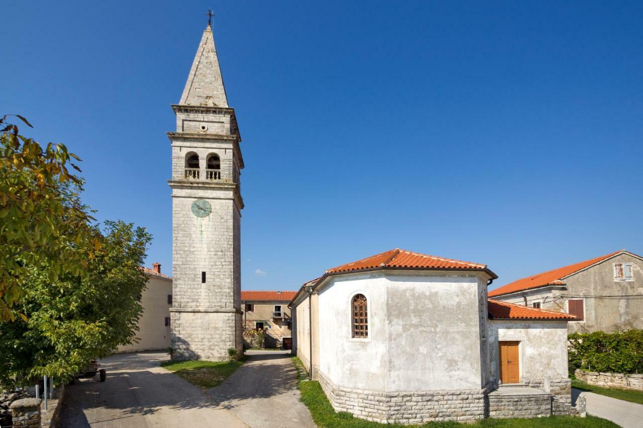 Rural Apartment Carolina Zrenj Dış mekan fotoğraf